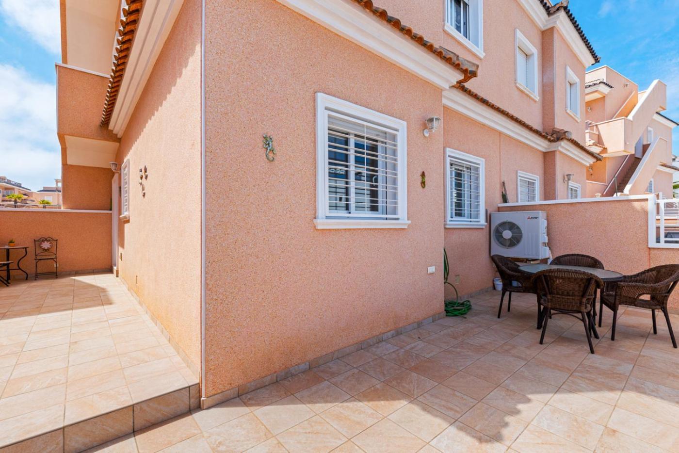 Apartments Punta Prima Indoor & Outdoor Pool Torrevieja Bagian luar foto